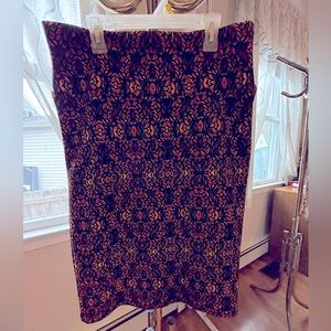 LuLaRoe, Cassie, pencil skirt, size medium, multicolored leaves